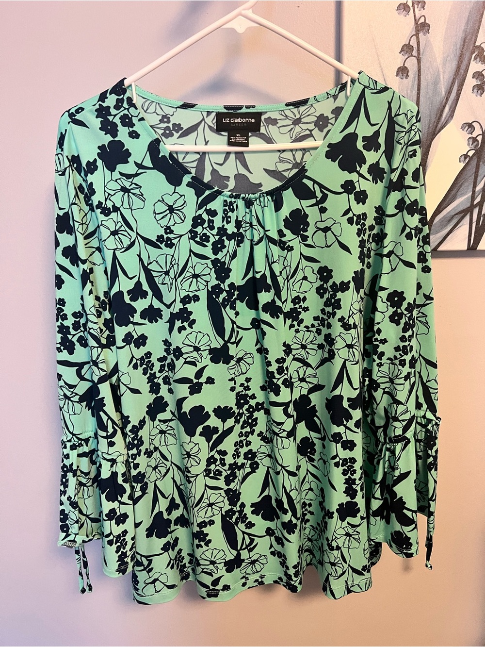 Liz Claiborne Mint Green Blouse with Navy Floral Print